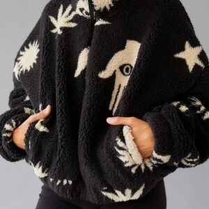 Urban Outfitters Olivia Evil Eye Printed Sherpa Zip Up Jacket Sweater Med RARE